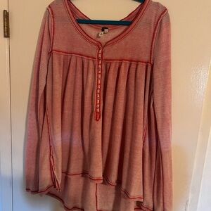 We the free tunic/t-shirt. Used good condition.